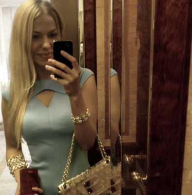 Алиса, 28